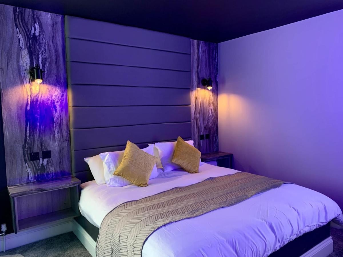 Breeze Suites - Luxury Group Accom - Sleeps 19 Блекпул Екстериор снимка
