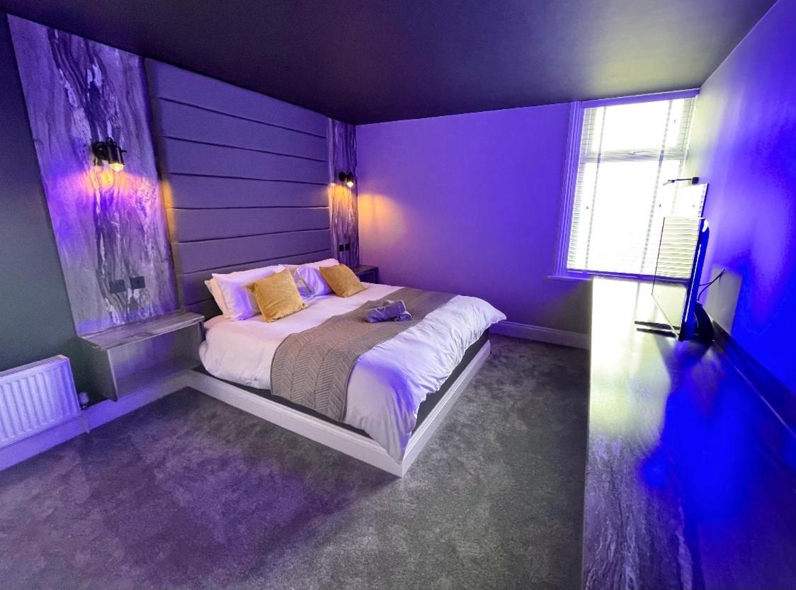 Breeze Suites - Luxury Group Accom - Sleeps 19 Блекпул Екстериор снимка