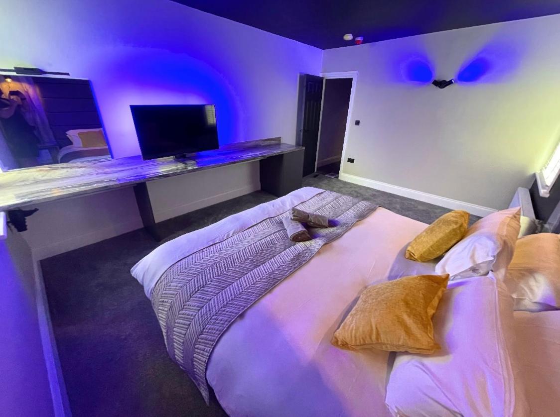 Breeze Suites - Luxury Group Accom - Sleeps 19 Блекпул Екстериор снимка